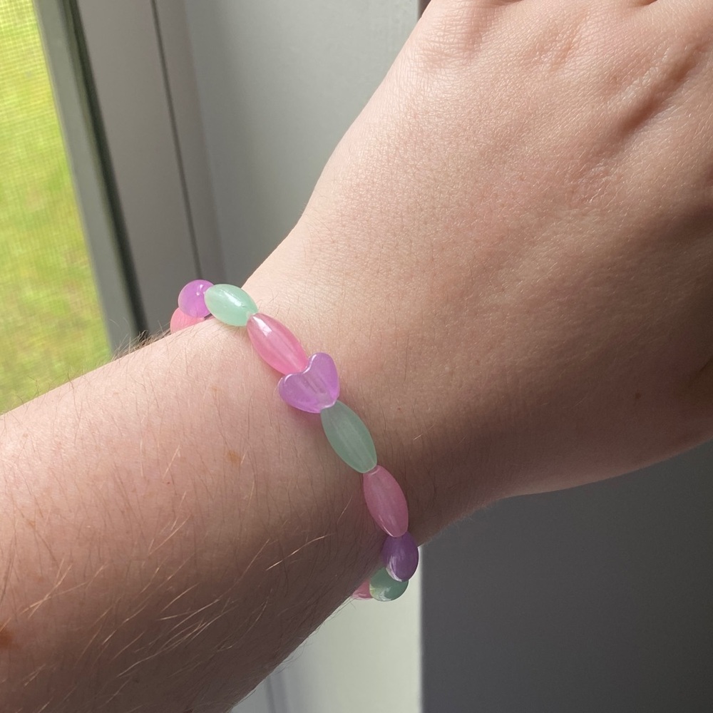 Pink, green, and purple heart bead bracelet 👑